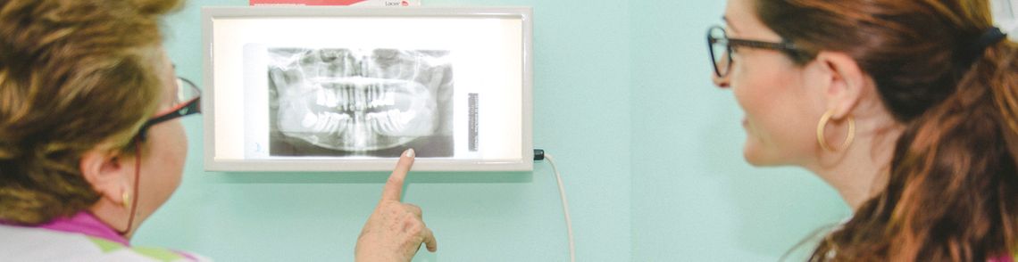 Clínica Dental Delia Torco Edificio Orotava protesis dentales